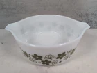 Vintage Pyrex Crazy Daisy Spring Blossom 472 1.5 Pint Casserole Dish