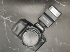 AUTO FOCUS FILM CAMERA CANON EOS 750 w/50mm f1.8 ii lens and hotshoe flash