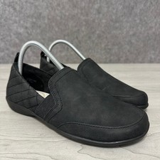 JSport Lisa Slip On Shoes Womens 7M Black Quilted Faux Fur Lined Memory Foam