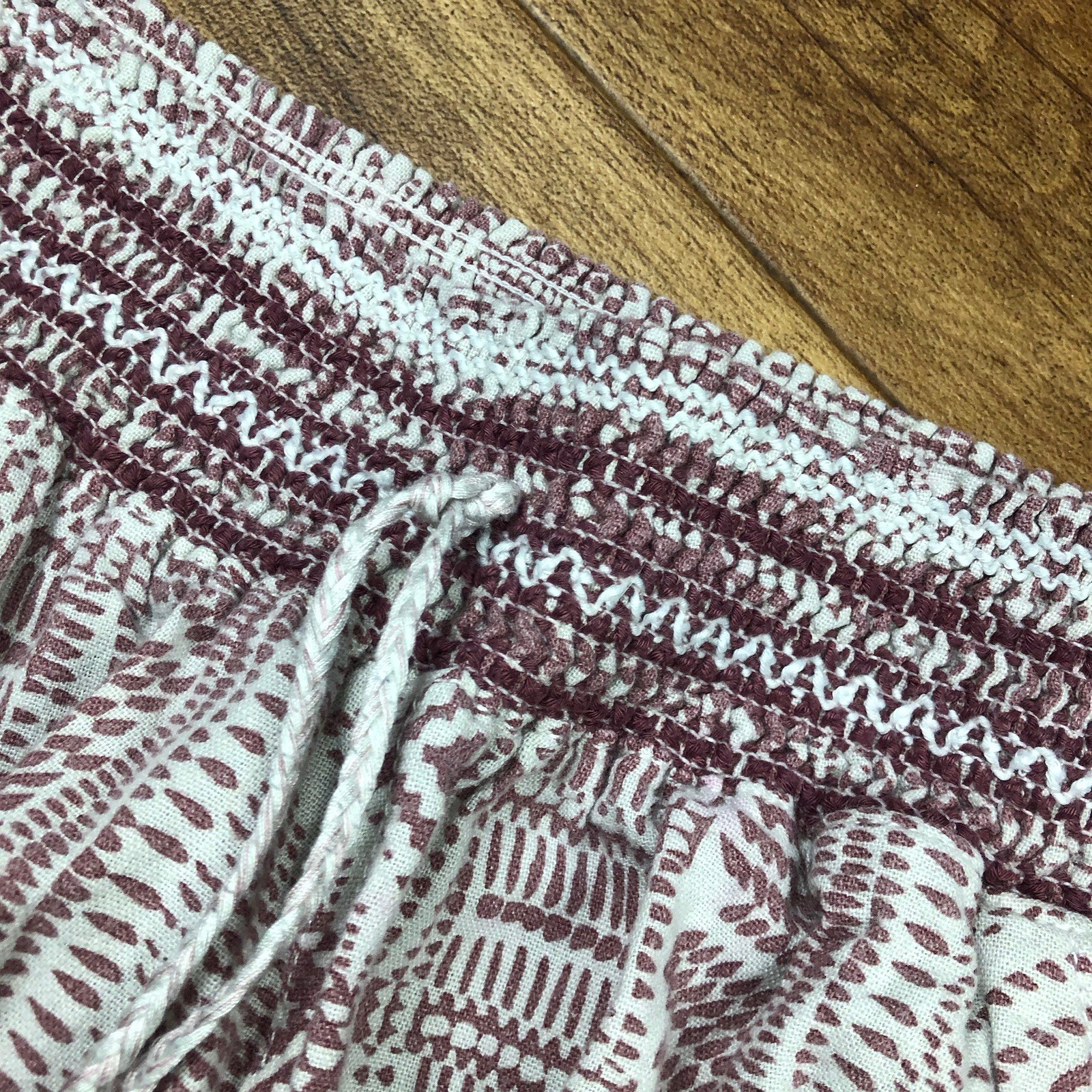 Rewash Sz L Faded Burgundy Casual Wide Leg Pants Stretch Waist *STAINS *READ