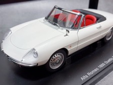 Autoart 1/18 Alfa Romeo 1600 Duetto Spider White Collectible Model