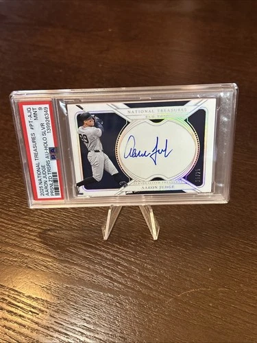 Aaron Judge 2025 Panini National Treasures On Card Auto 15/25 Yankees PSA 9