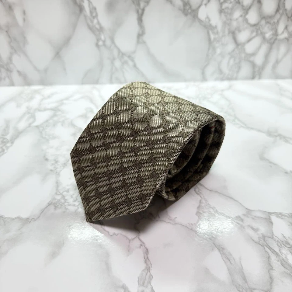 Gucci Seda GG Patrón Corbata Clásica Hombre Accesorio Foto 2 de 4