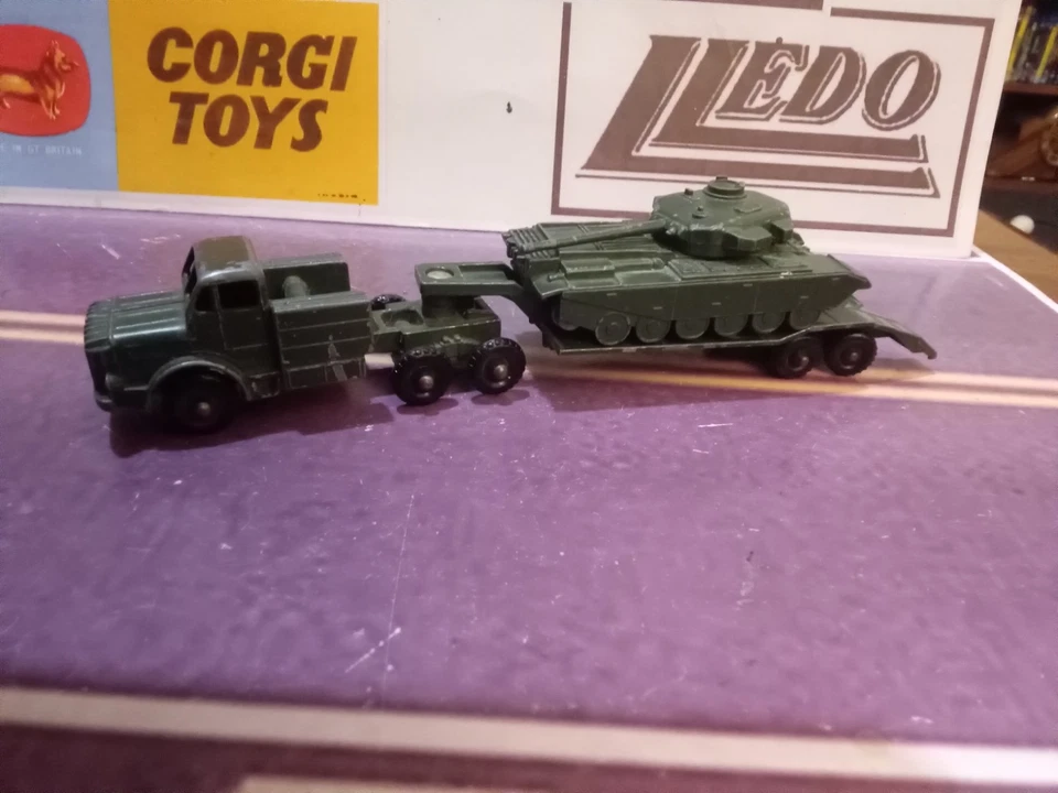 Matchbox Major Pack #M3 Thank Transporter and Centurion Tank - Image 2 of 4