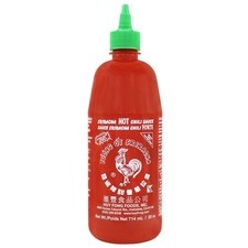 Huy Fong Sriracha Hot Chili Sauce 28 Oz Spicy Delicious Sauce Made in USA