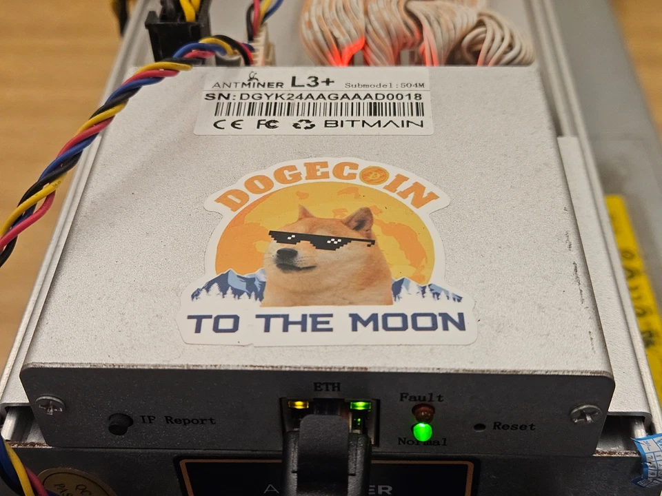 Bitmain Antminer L3+ 504 MH/s LTC/Doge Scrypt ASIC Miner inc 2,400w power supply - Image 3 of 4