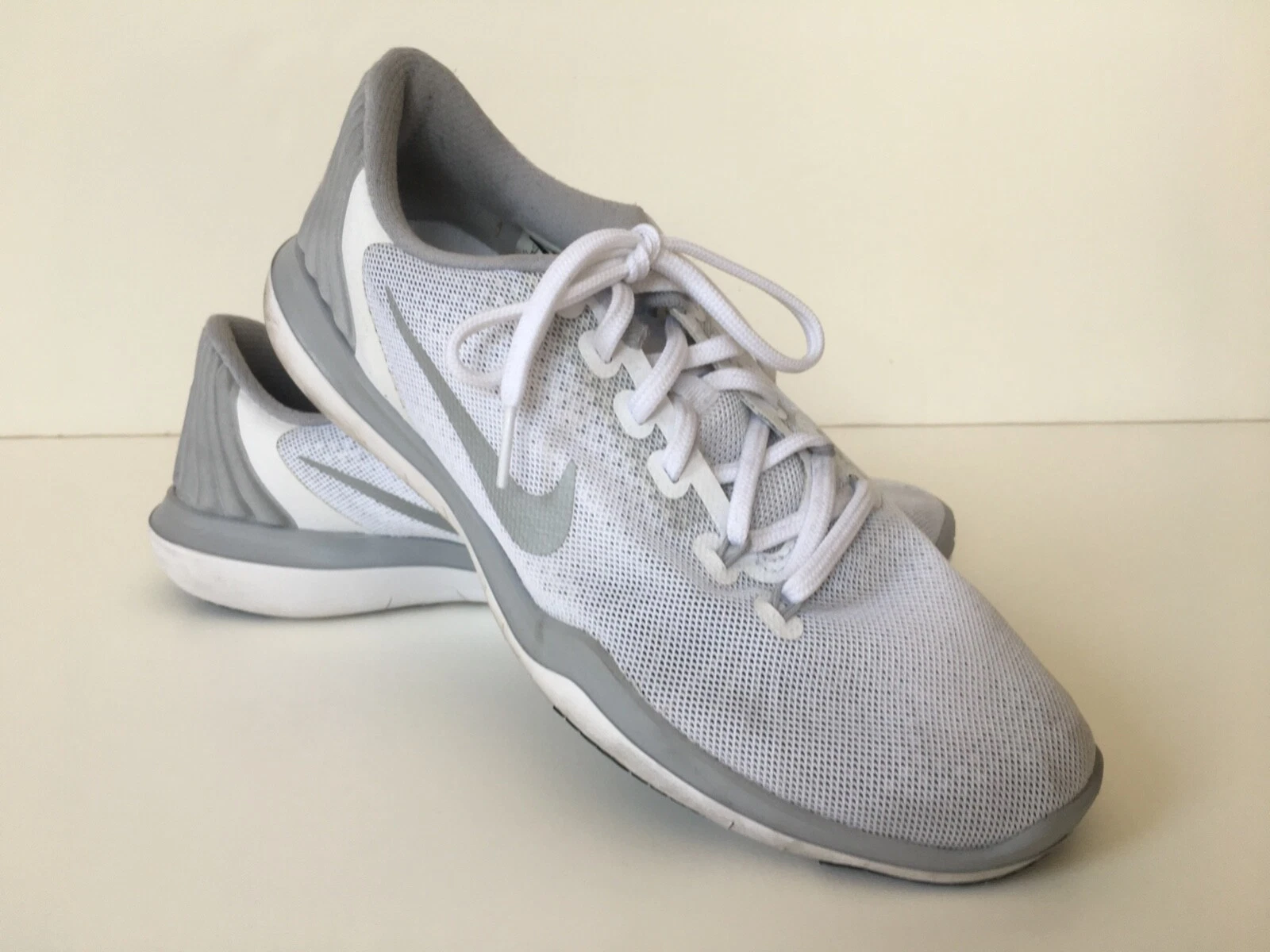Baskets Nike Training Flex Supreme TR5 Flywire blanc taille 10 