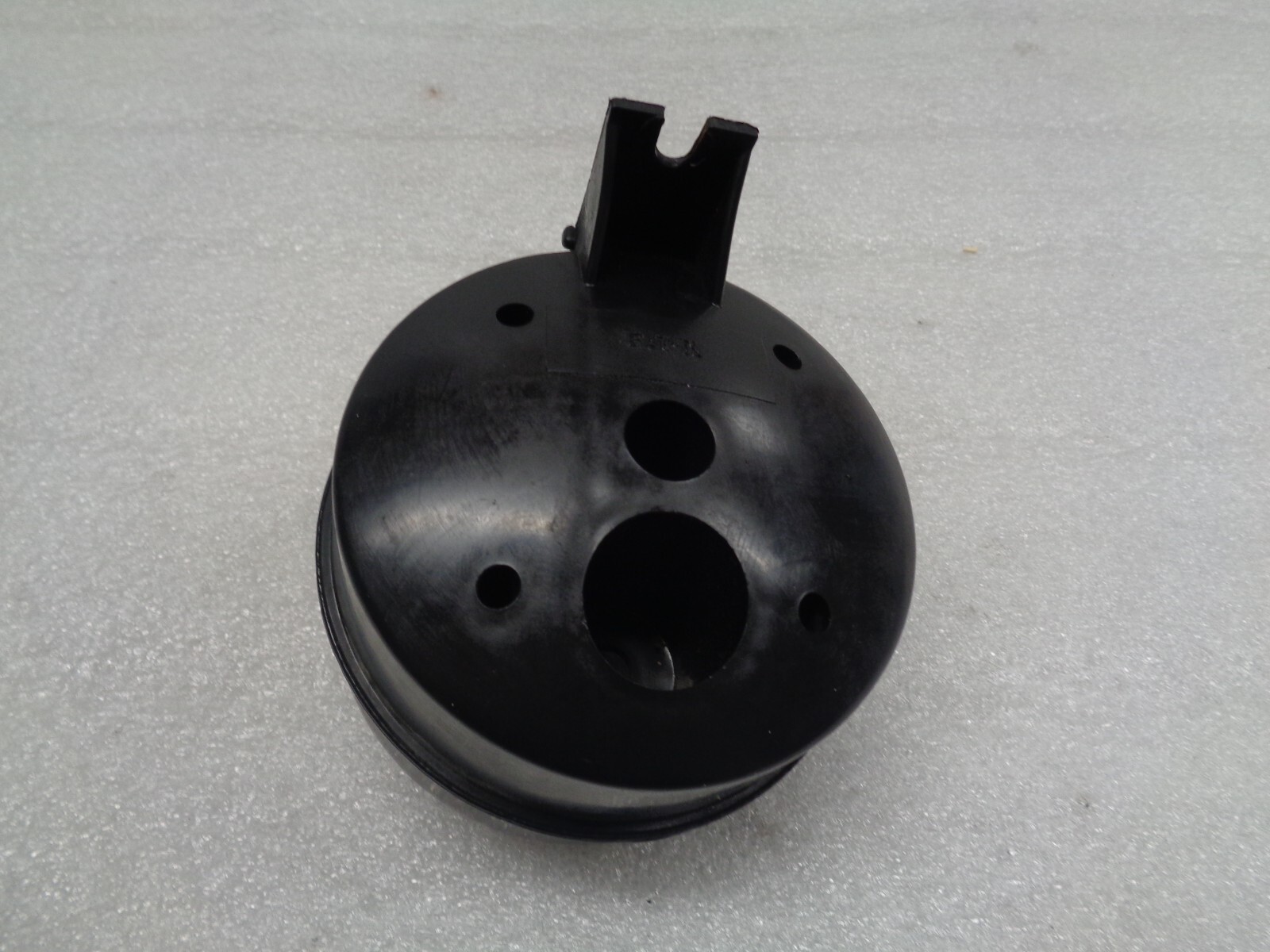 03-12 Maserati Quattroporte M139 Evap Check Solenoid Canister Valve OEM AK221034