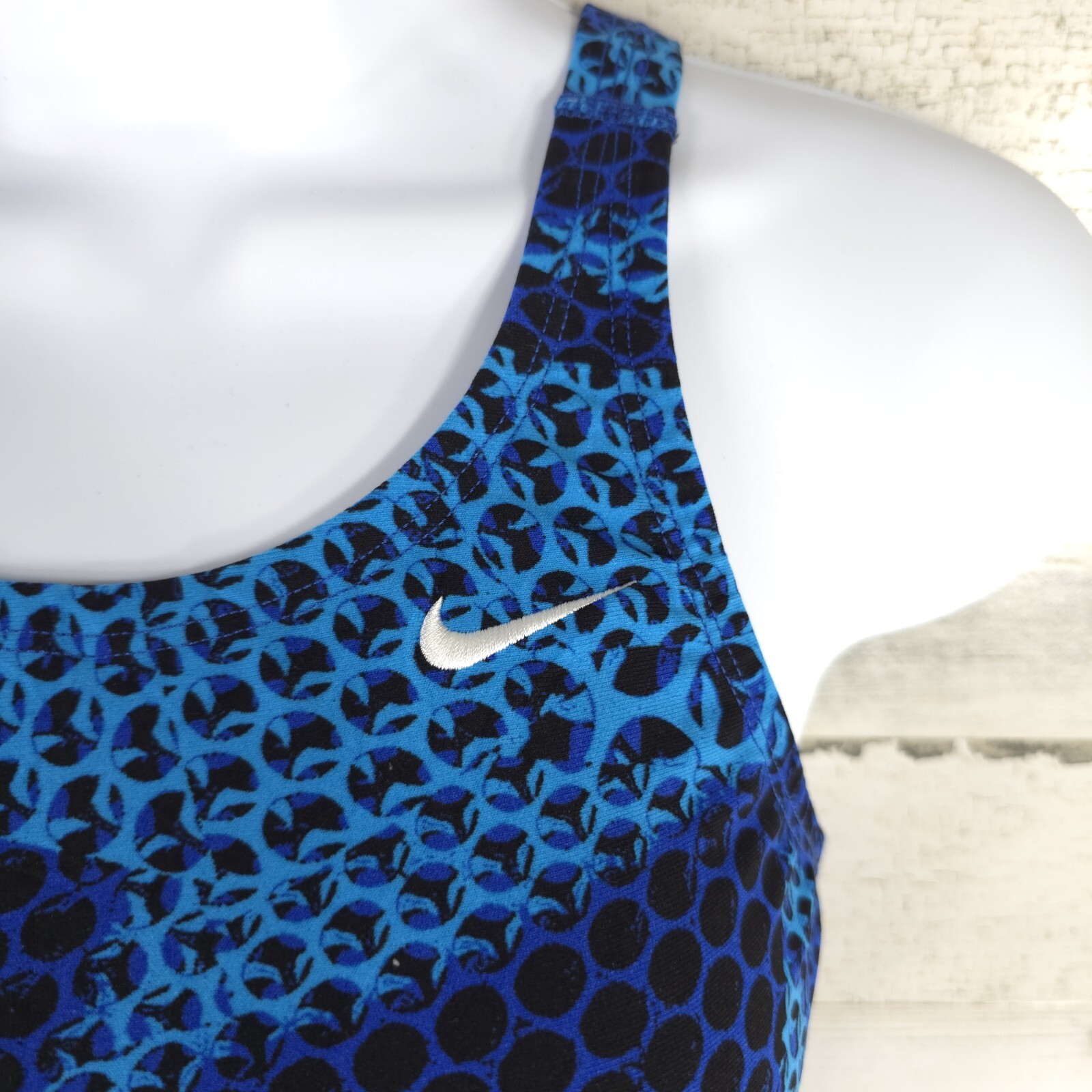 NIKE WOMEN'S NOVA SPARK PERFORMANCE FASTBACK ONE … - image 5