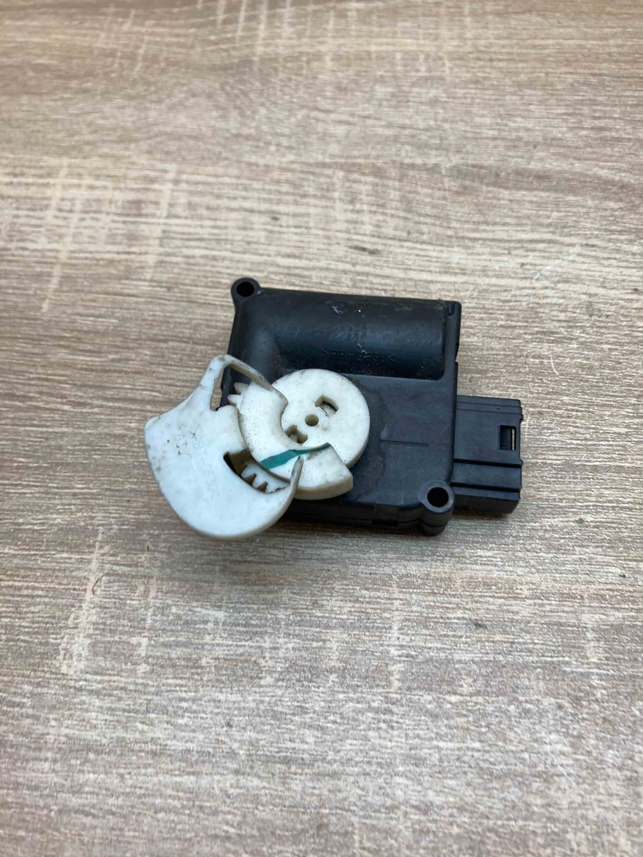 4E0820511A 0132801359 Bosch Volkswagen Audi Seat Skoda Heizung 