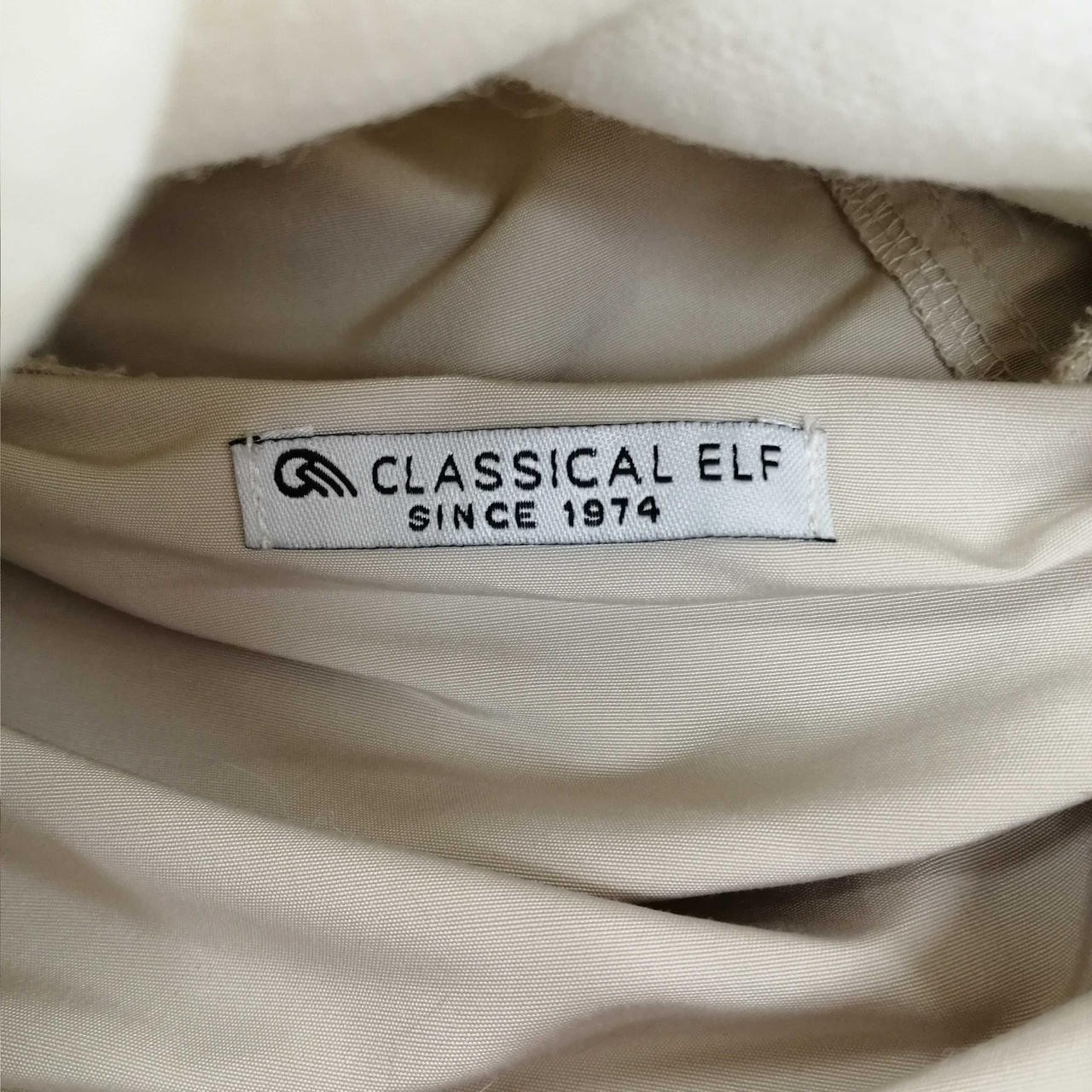 Classical Elf Offwhite Jacket With Boa Liner - image 3