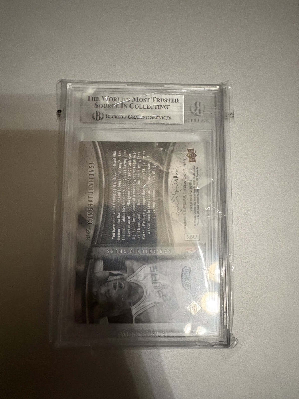 TONY PARKER 2009-10 UPPER DECK SP GAME USED SIGNATURE FABRICS AUTO BGS 9 view 2