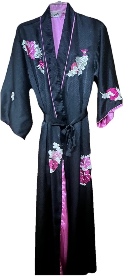 Bata y cinturón kimono Natori talla grande a XL rosa y negro floral Foto 4 de 4