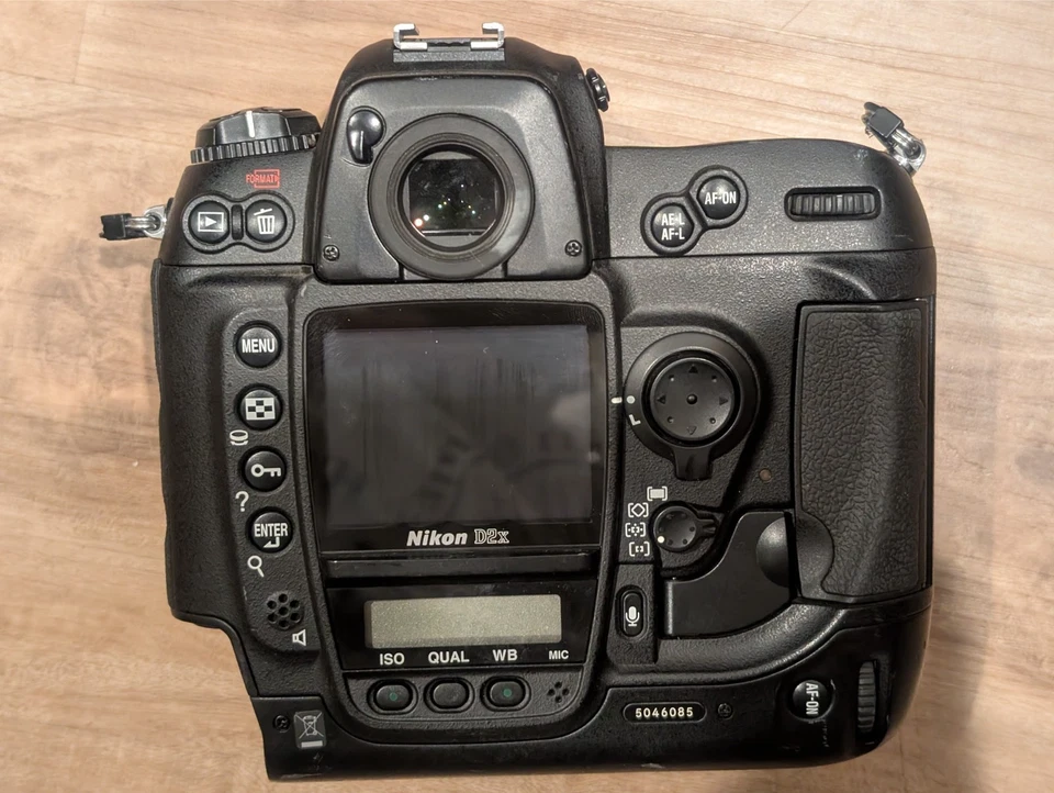 Firmware Nikon D2X (solo cuerpo) 2.0 Foto 4 de 4