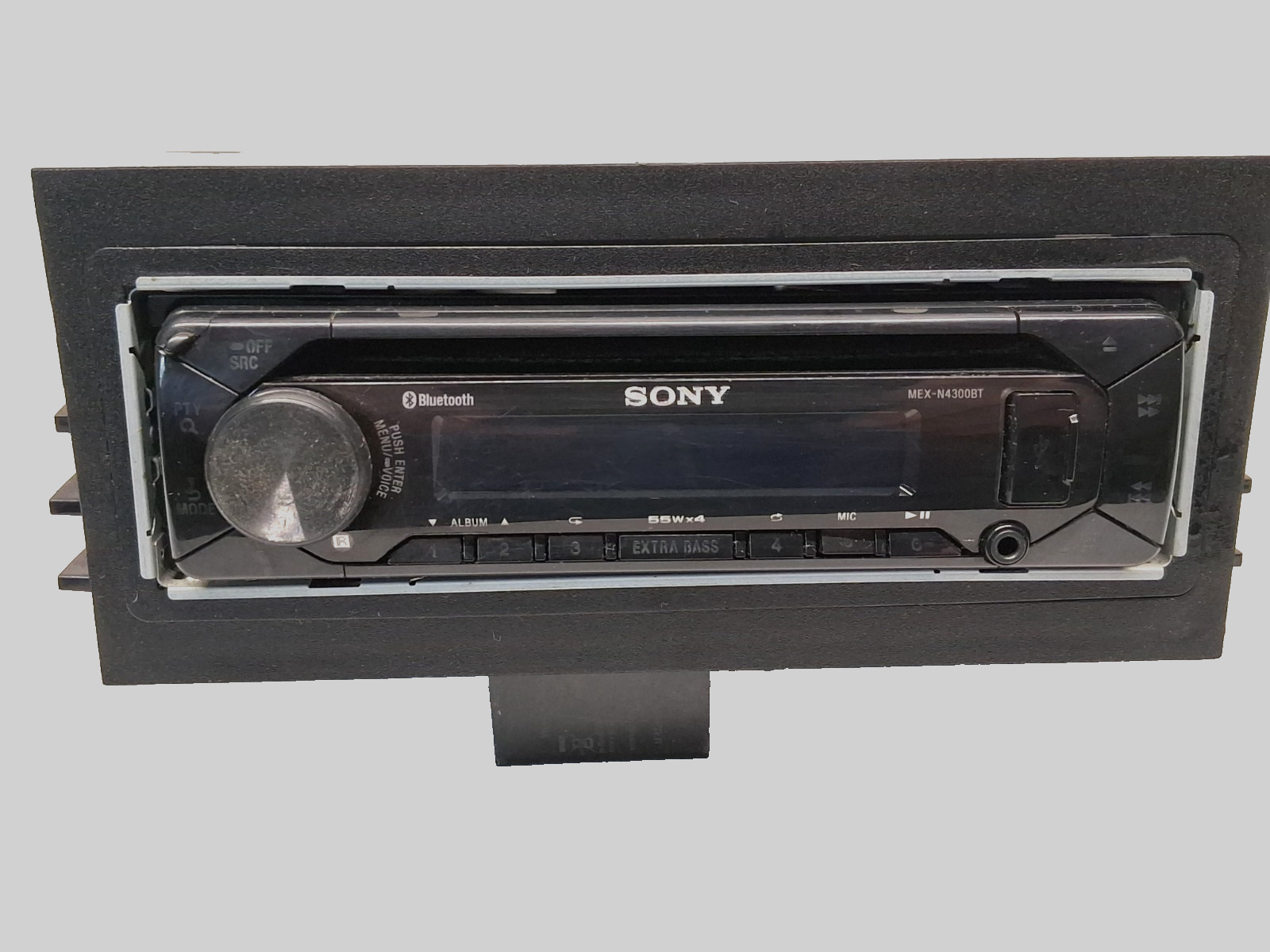 Sony MEX-N4380BT Radio Bluetooth CD Digital Media Receiver 99-07 GM 1500 Trucks