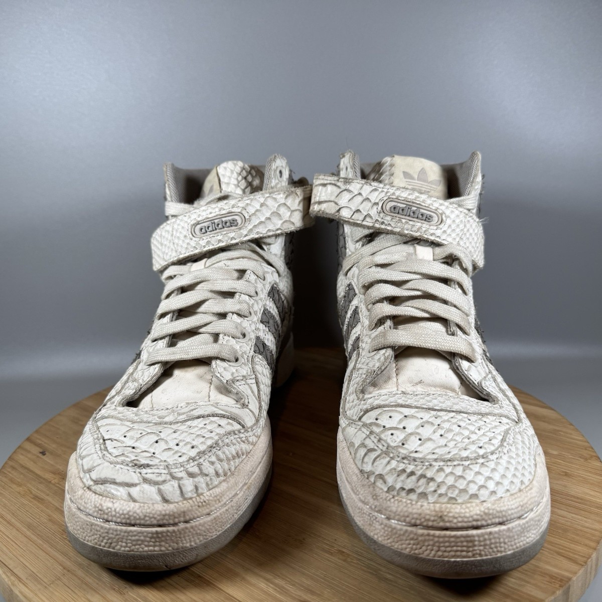 新品adidas FORUM 84 HIGH 27cmシルバー　グレー atmosよりクラブシーンにフォーカスした「adidas Originals