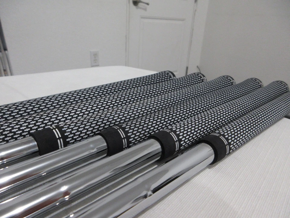 Titleist 2021 T300 Iron Set - 5-PW - AMT Red S300 Stiff Flex Steel - NEW - Image 3 of 4