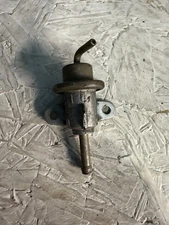 Oem 92-95 Honda Civic Fuel pressure regulator FPR EX SI LX Dx D16z6 D15b7 D16zc