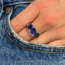 5.50 Ct. Bague ancienne victorienne saphir 3 pierres style vintage or blanc 1...