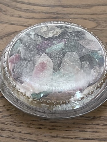 Pisapapeles de vidrio de colección media cúpula oro plata zinc plomo cobre cristales en el interior - Imagen 5 de 7