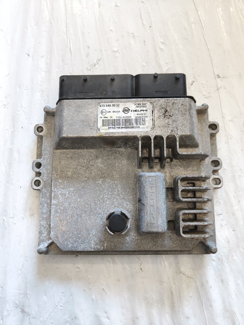6735400032 Unité de contrôle d'injection SSANGYONG TIVOLI 1.6d 2WD Suv