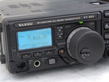 Émetteur-récepteur radio amateur YAESU FT897 HF/50/144/430 MHz FP-30A testé a...