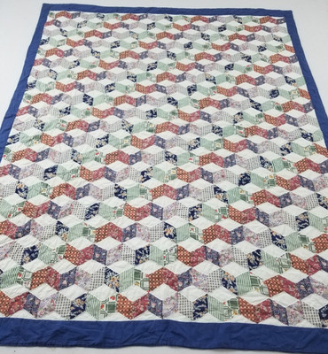 Vintage Handarbeit schöne Tumbling Blocks Muster bunte Quilt 80x63 Zoll