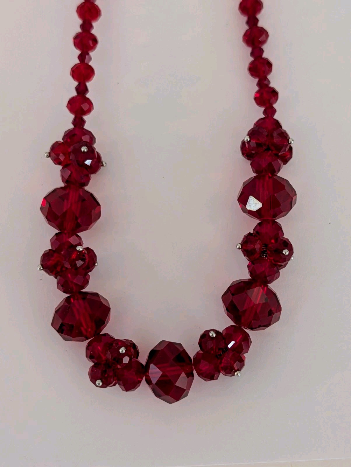 Vintage Cherry Red Necklace Faceted Graduated Acrylic Beads 18