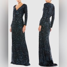 NEW MAC DUGGAL Navy Long Sleeve Sequined mermaid Gown sz 6