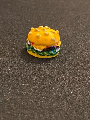 Hamburger / Cheeseburger Kunststoff Øca. 1,5 cm Diorama ca. 1:10 / 1:12 / 1:14,5