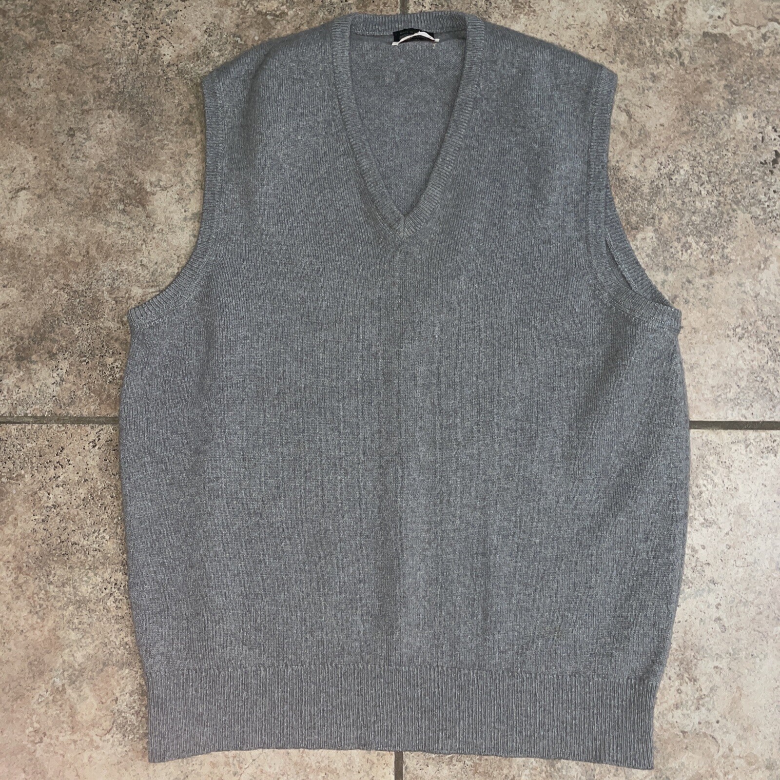 Gray CASHMERE Sweater Vest Mens Size 