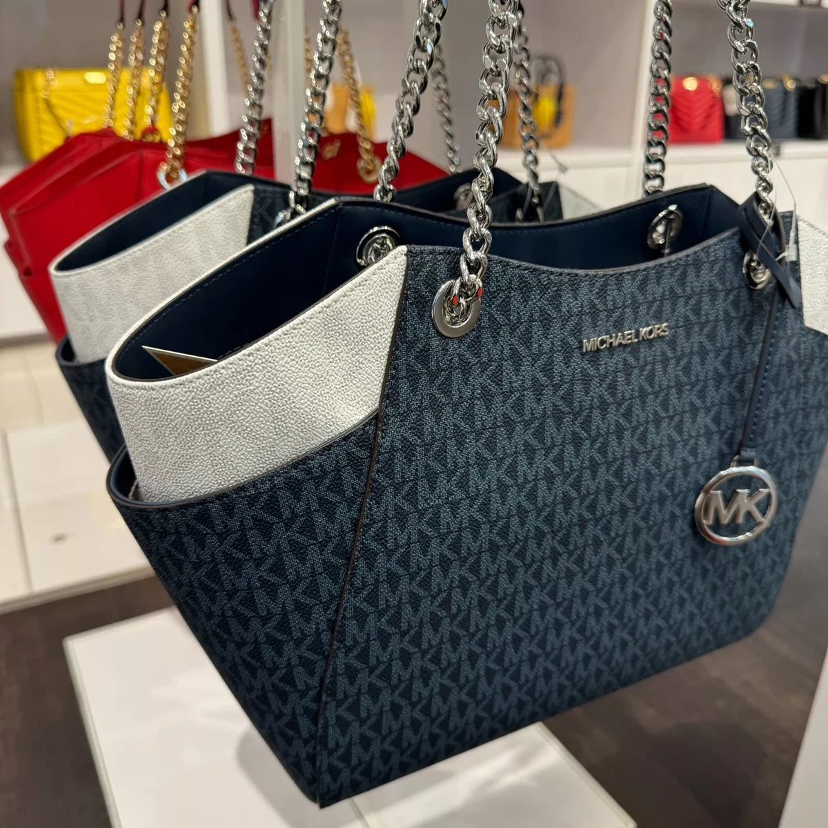 Michael Kors Jet Set Travel Large Chain Shoulder Tote MK Signature 