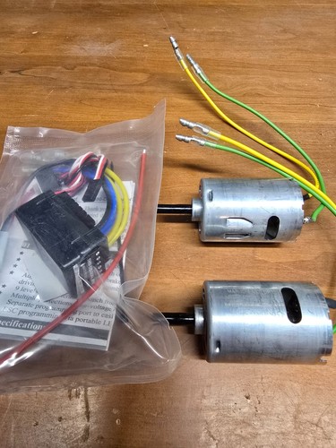 BRAND NEW! TAMIYA SUPER CLODBUSTER ESC HOBBYWING THW-880 + (2) 550 Torque Motors