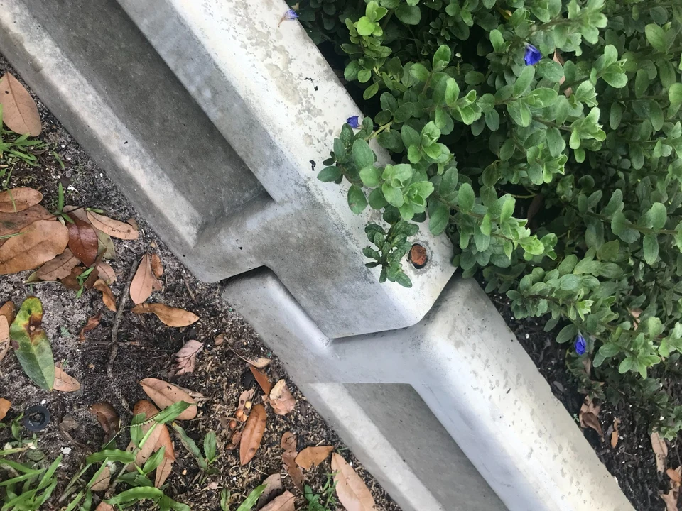 BedBlock Concrete Mold. Build Professional durable garden beds Fast and Easily.  - Image 4 of 4