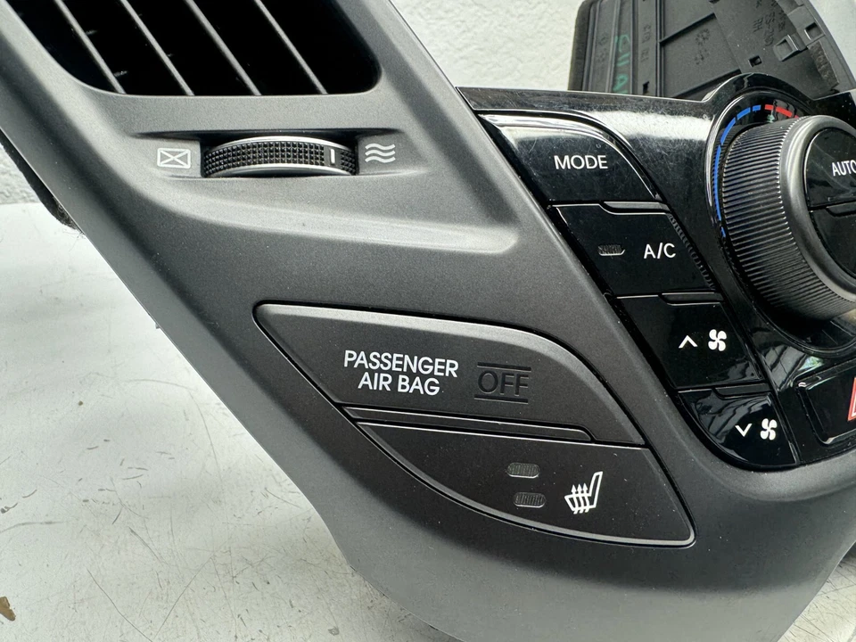 Hyundai Veloster 2012-2017 automático control de calefacción de aire acondicionado HVAC genuino OEM Foto 4 de 4