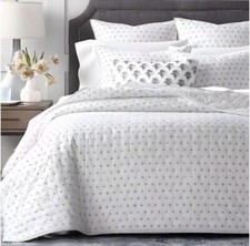Sky Scallop REVERSIBLE COVERLET Coverlet  2 Shams Set