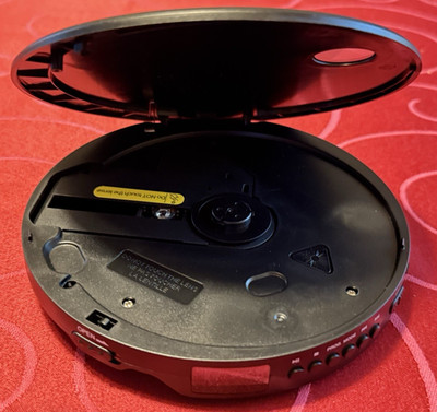 Gueray Tragbarer CD Playe HiFi Discman mit Kopfhörer u. Kabelfernbedienung