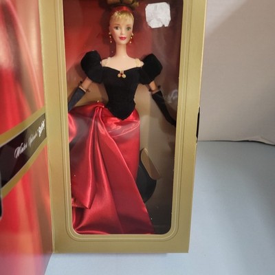 BARBIE, WINTER SPLENDOR DOLL, AN AVON EXCLUSIVE