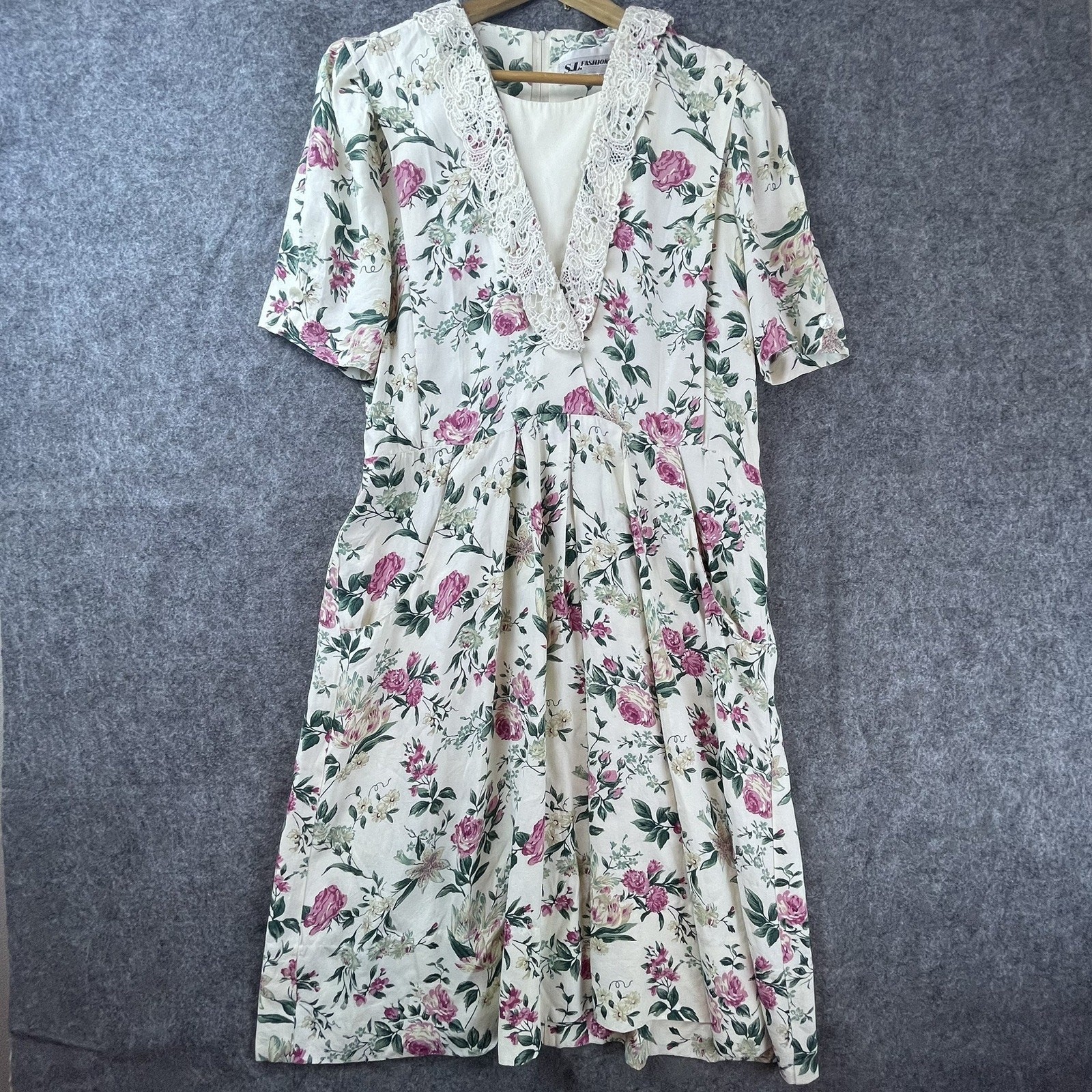 Vintage SL Fashions Dress Large Lace Collar Pastel 80s Secretary Pleated