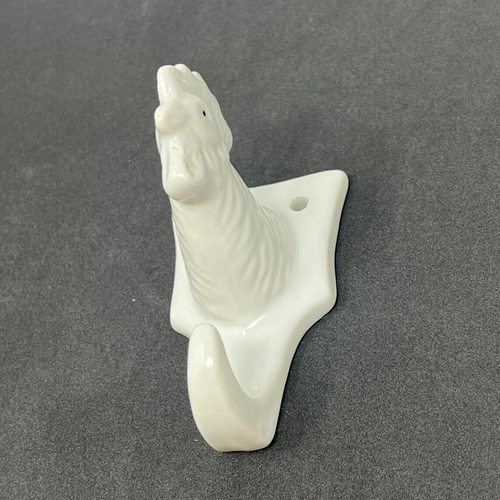 Vtg White Ceramic Rooster Head Bath Kitchen Towel Apron Holder Hook Decor Farm - Picture 4 of 6
