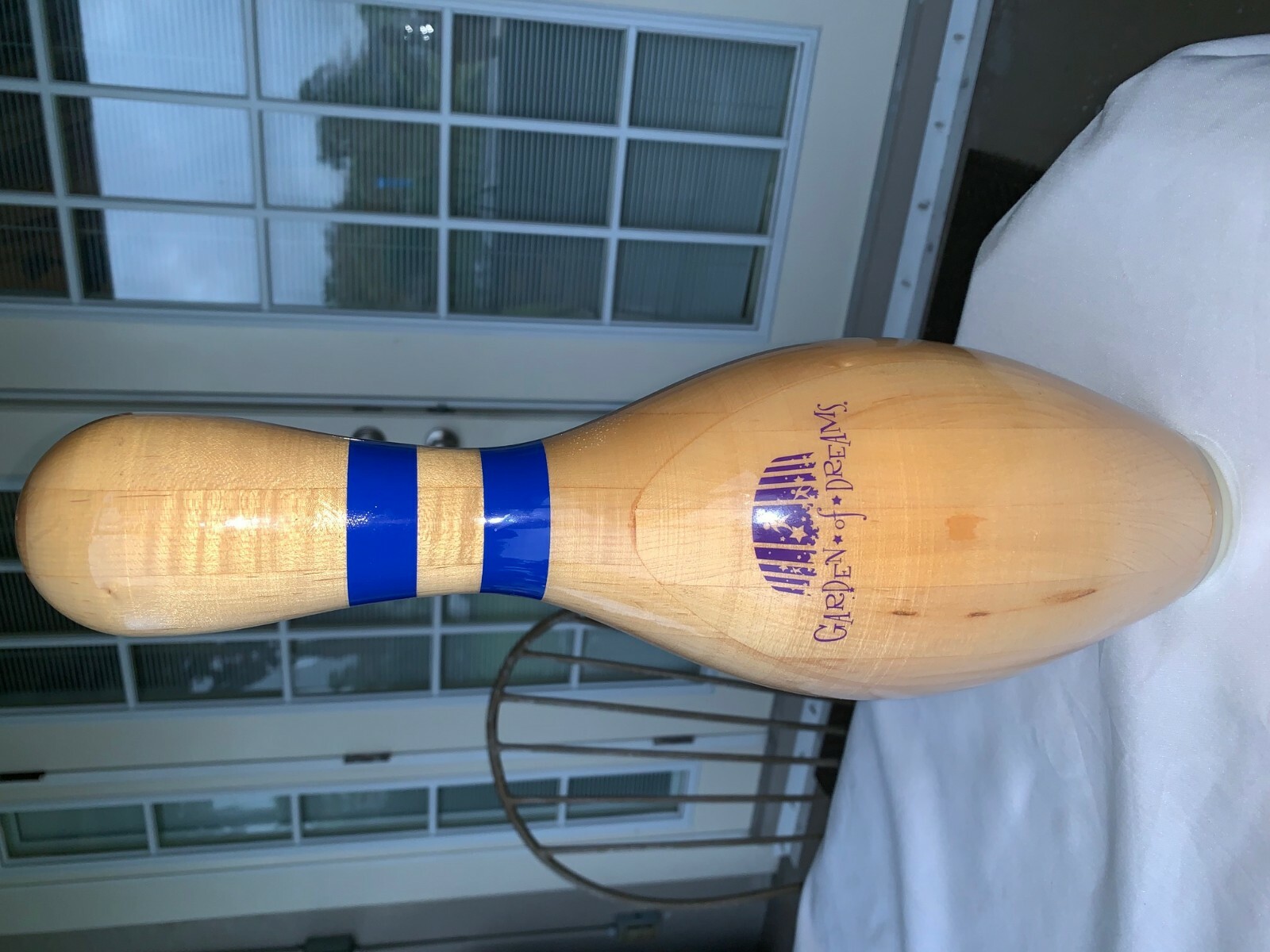 Rare New York Knicks 14 Bowl Unilever Garden of Dreams Charity Bowling Pin 