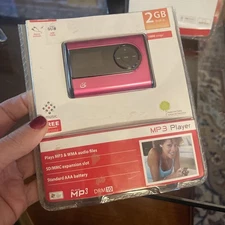 New Old Stock GPX MW240P Digital Audio Player W Display 2 GB Installed Memory