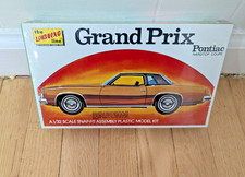 Vintage 1975 Pontiac Grand Prix Model Car Kit...