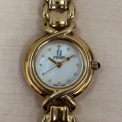専用 FENDI 腕時計 700L ブラウンシェル文字盤 美品 レア 731 FENDI - 稼働 FENDI 腕時計 700L ブラウンシェル文字盤 美品