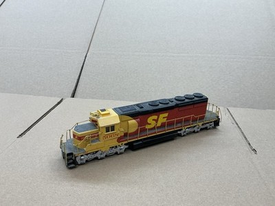 ATHEARN HO SCALE DIESELLOK SD40 SANTA FE SF GELB & ROT N.5008 SCHÖN!