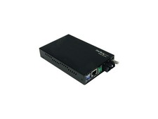 StarTech.com 10/100 Mbps Single Mode Fiber Media Converter SC 30km