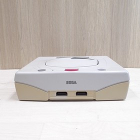 Japanese Sega Saturn Console White with 2 controllers 6 games & memory tested