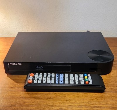 Samsung BD-F5700 Blu-ray DVD Player Streaming Wi-Fi Remote HDMI 1080p Black