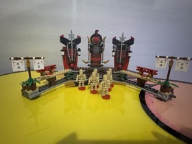 Lego ninjago skeleton bowling comes With minty Jay dx and spinner  Read Discrp