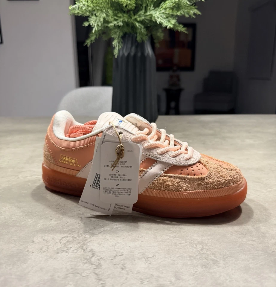 Adidas x Bad Bunny Gazelle Cabo Rojo Rosa Talla 6.5M/7.5W, Modelo JS5052 Foto 2 de 4